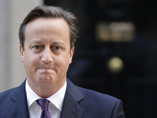 Premiér Cameron si sype