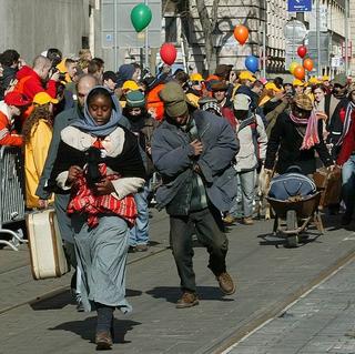 Centrom Bratislavy tiahli utečenci