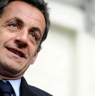 Sarkozy nevylúčil bojkot otvorenia