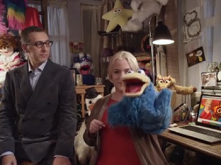 Gwen Dean, bábkoherečka