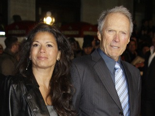 Clint Eastwood s manželkou