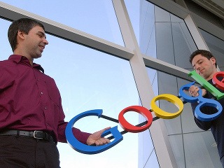 Larry Page (vľavo)
