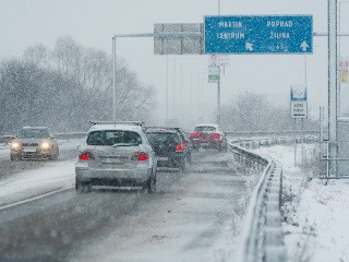 Sneh na cestách
