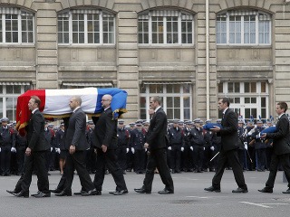 Vo Francúzsku pochovali policajtov,