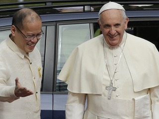 Pápeža Františka privítal prezident