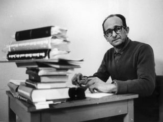 Nacistický démon Eichmann prosil