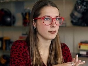 Chcela pomôcť slabozrakým, jej