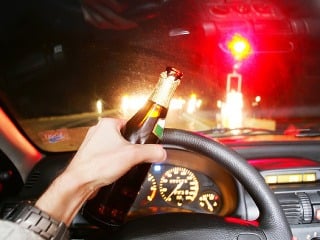 Alkohol aj nepozornosť vodičov