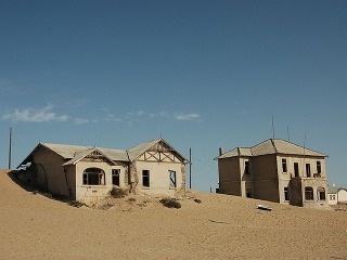 Prázdne domy, ktoré postupne