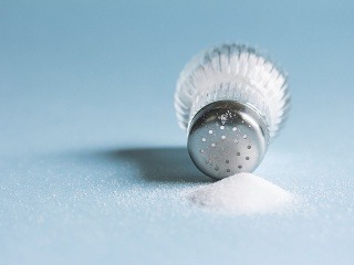 Soľte menej a riziko