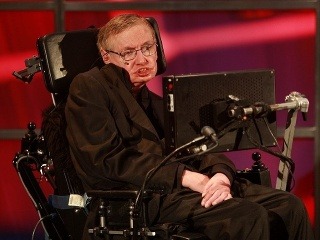 Stephen Hawking tvrdí, že