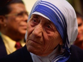 Matka Tereza je svätá!