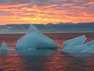 Arktický západ slnka