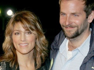 Jennifer Esposito a Bradley