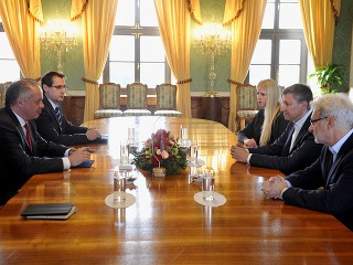 (Zľava) Prezident SR Andrej