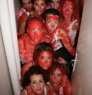 Divadelný masaker alebo Ešte