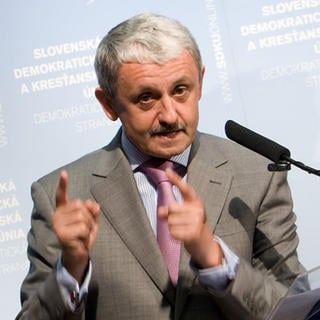 Mikuláš Dzurinda zostáva volebným