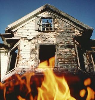 Pri požiari domu uhorel