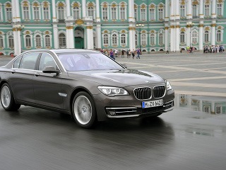 Za BMW 730i zaplatila
