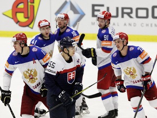 Mário Bližňák (v strede