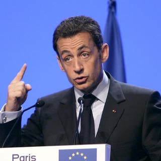 Sarkozy pohrozil odchodom z