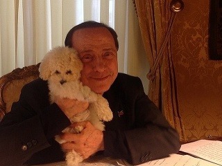 Berlusconi sa vysmieva Európanom