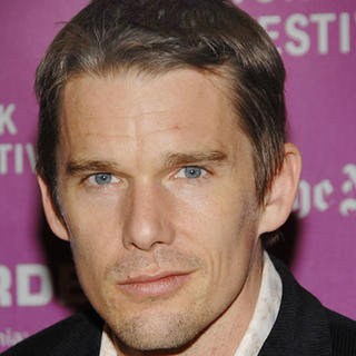 Ethan Hawke sa oženil