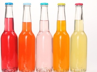 Sladké nápoje sú nebezpečné,