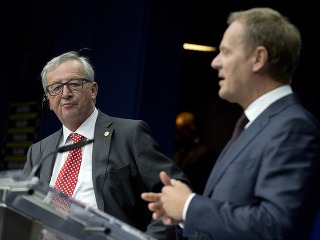Jean-Claude Juncker (vľavo) a