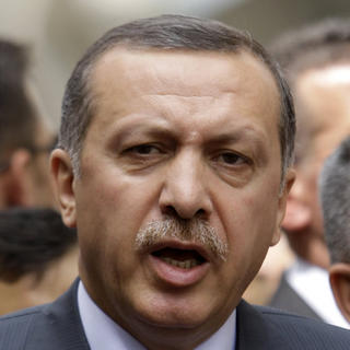 Erdogan žaluje noviny, lebo