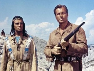 Pierre Brice (vľavo) a