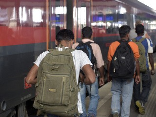 Migranti sa chceli vlakom
