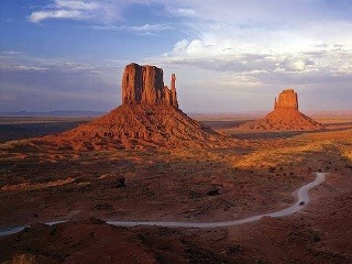 Červenkastú farbu spôsobujú oxidy