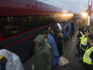 Utečenci na maďarskej hraničnej