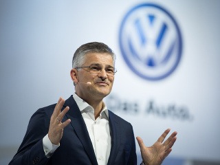 Volkswagen dočasne zbavil funkcie