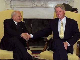 Árpád Göncz (vľavo)