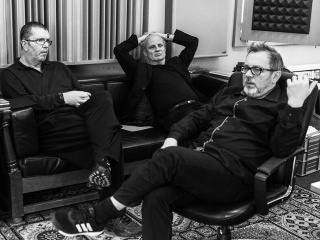 Vypočujte si Sociální síť