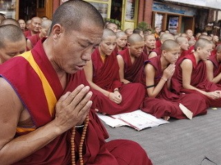 Tibeťania vyberajú kandidátov na
