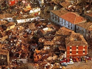 Európu zasiahlo najhoršie zemetrasenie