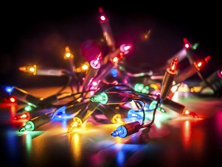 Vianočné svetielka rozžiaria váš