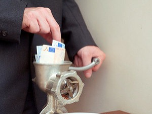 Hotovosť postupne končí: Banky