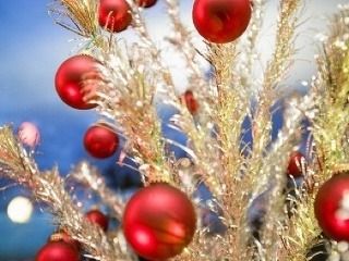 Umelé stromčeky sa vyrábajú