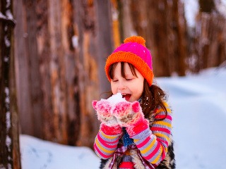 Ochutnávaniu snehu sa radšej