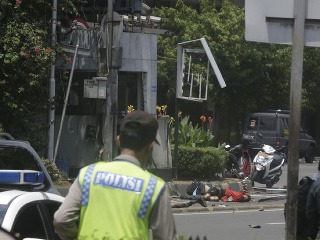 Indonézska polícia nezaháľa: Zadržala