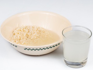 Ryžovú vodu možno využiť