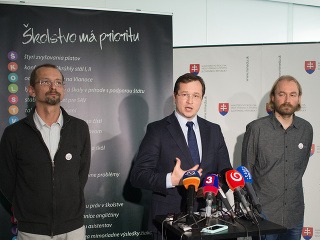 Slovensko ochromí štrajk učiteľov,