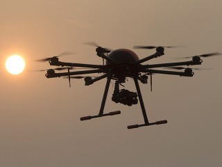 Pretekárska liga dronov oficiálne