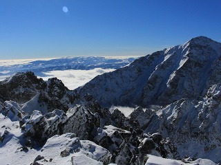 Lomnické sedlo a Lomnická