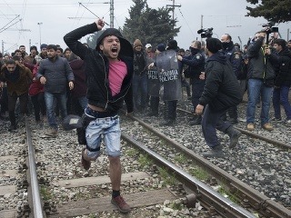 Macedónska polícia nakrátko otvorila