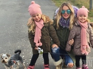 Prekrásna mamina Anna Amenová: